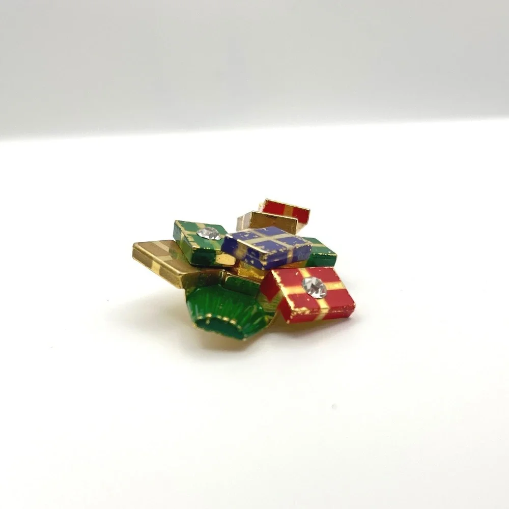 Vintage Christmas Tree Brooch Gold Tone Enamel Present Stack‎ Rhinestone Pin